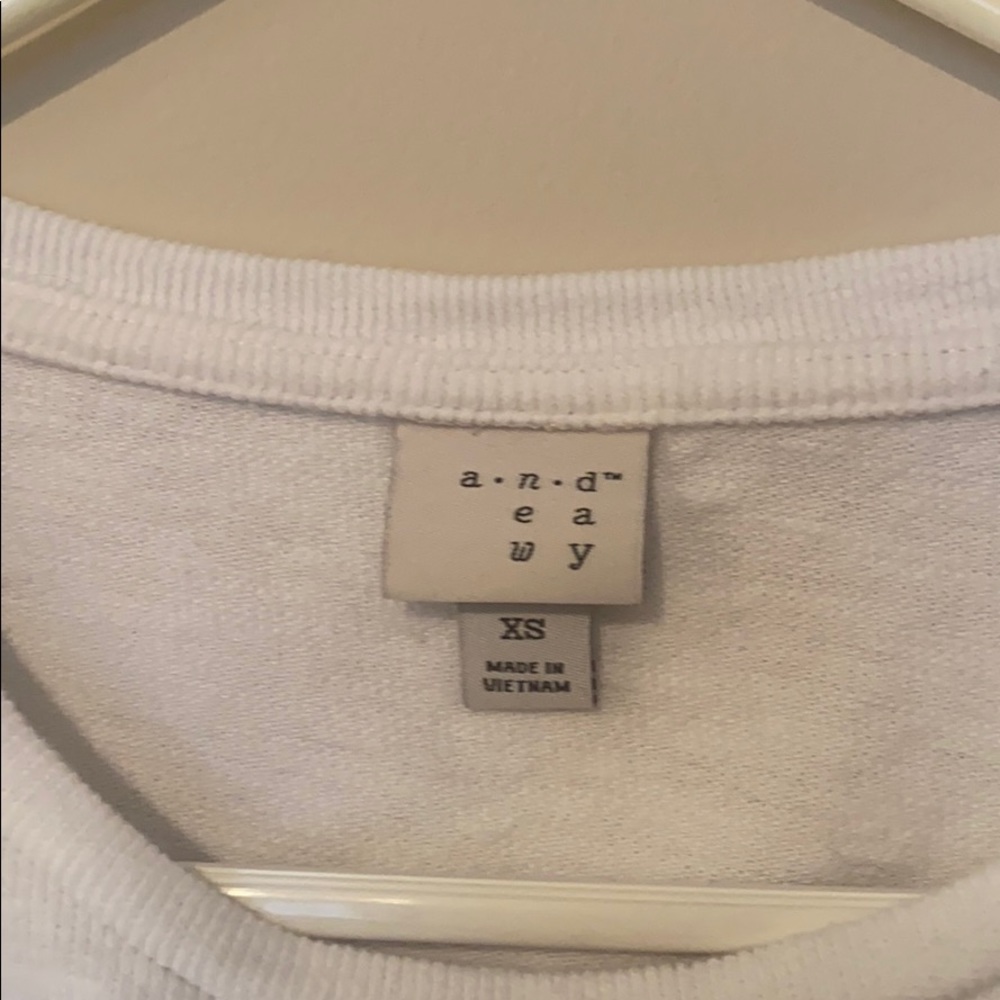 Embroidered Top - Picture 5 of 5